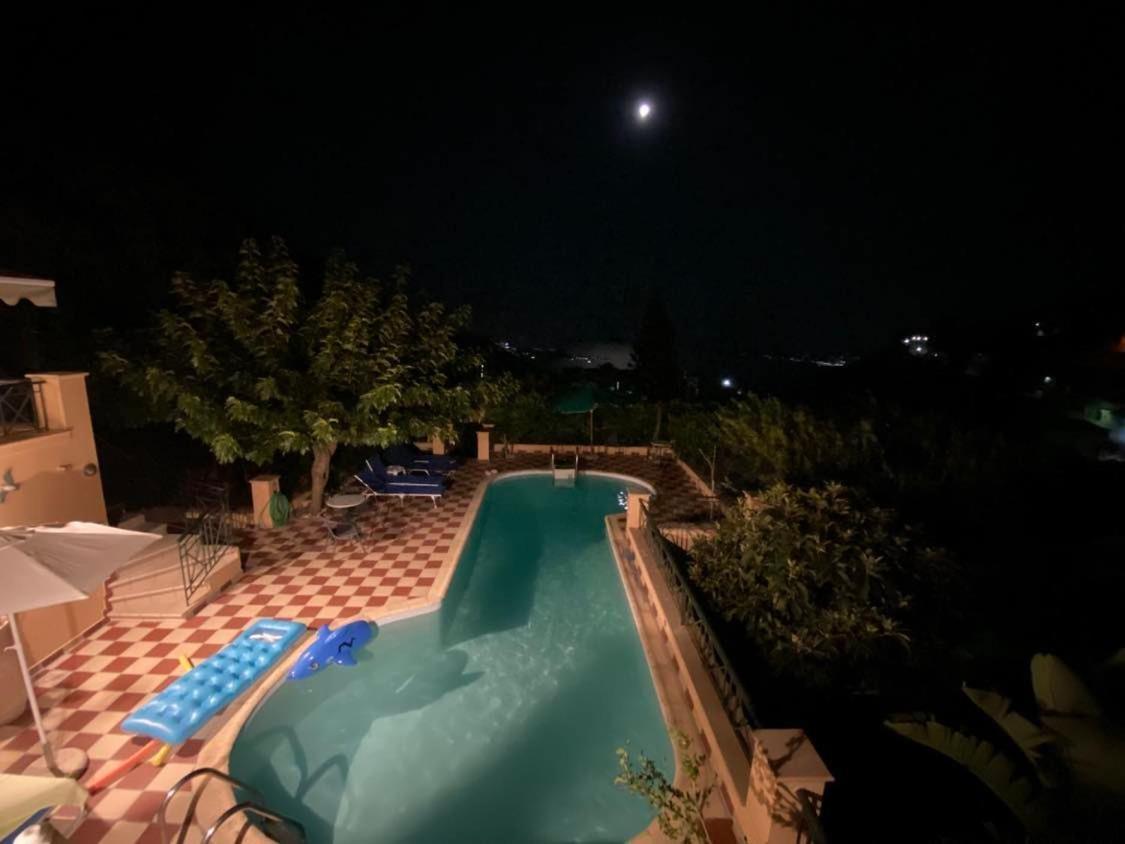 Villa Tzitzifies Kourouklata Zewnętrze zdjęcie